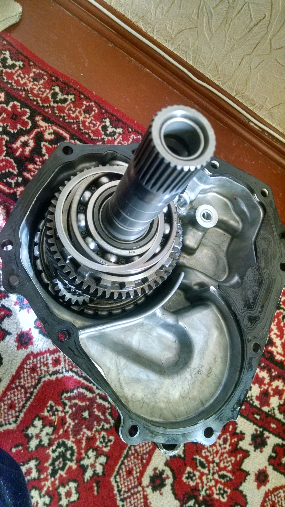 Хвостовик акпп субару. Хвостовик акпп субару. Faw 6 j6 вал хвостовика. Хвостовик субару трибека. Люфт хвостовика акпп gm бмв е39.