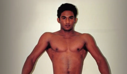 анаболики кровью и потом реальная история все фото. 522de5es 960. анаболики кровью и потом реальная история все фото фото. анаболики кровью и потом реальная история все фото-522de5es 960. картинка анаболики кровью и потом реальная история все фото. картинка 522de5es 960. Судья Алекс Феррер: «Если бы кто-то придумал такой сценарий, все бы сочли его невероятным. Это было похоже на неправдоподобный сюжет для телефильма, но это было на самом деле.»Фильм «Pain & Gain» основан на реальных событиях, которые действительно произошли в середине девяностых в Майами, штат Флорида. Однако фильм затронул лишь малую часть всей этой умопомрачительной истории, многие интересные моменты остались за кадром. И это был тот самый случай, который запал глубоко в душу всех, кто вел расследование — такую ужасающую жестокость проявили накачанные преступники.Летом 1992 года спортивный клуб Sun Gym в Майами выглядел процветающим предприятием. Согласно записям, в нем регулярно тренировались более пятисот человек, но на самом деле все было не так радужно: один за другим клиенты утекали в новый спорткомплекс Gold's Gym, недавно открытый в Майами Лейкс. Неудивительно: если в Sun Gym существовал культ грубой силы и нацеленности на результат, Gold's Gym представлял собой по большей части место для приятной тусовки, что, конечно же, больше пришлось по душе людям, не ставящим перед собою цель завоевать титул Мистер Олимпия (а таких в спортзалах 99 процентов).Спортзалом Sun Gym владел 57-летний Джон Миз, который в молодости был профессиональным культуристом, и даже занял первое место на чемпионате Великобритании в 1962 году. С тех пор утекло немало воды, и Миз, получивший статус бухгалтера и нотариуса, уже не был похож на гору мускулов. Но страсть к бодибилдингу не покидала его, и в январе 1987-го на прибыль от своей бухгалтерской фирмы Джон открыл «спортзал мечты», надеясь, что он станет со временем настоящей Меккой для всех бодибилдеров Флориды. С тех пор Миз регулярно организовывал местные соревнования культуристов, и все спортсмены, приезжавшие на конкурсы в Майами, тренировались в Sun Gym. анаболики кровью и потом реальная история все фото. 522de5es 960. анаболики кровью и потом реальная история все фото фото. анаболики кровью и потом реальная история все фото-522de5es 960. картинка анаболики кровью и потом реальная история все фото. картинка 522de5es 960. Судья Алекс Феррер: «Если бы кто-то придумал такой сценарий, все бы сочли его невероятным. Это было похоже на неправдоподобный сюжет для телефильма, но это было на самом деле.»Фильм «Pain & Gain» основан на реальных событиях, которые действительно произошли в середине девяностых в Майами, штат Флорида. Однако фильм затронул лишь малую часть всей этой умопомрачительной истории, многие интересные моменты остались за кадром. И это был тот самый случай, который запал глубоко в душу всех, кто вел расследование — такую ужасающую жестокость проявили накачанные преступники.Летом 1992 года спортивный клуб Sun Gym в Майами выглядел процветающим предприятием. Согласно записям, в нем регулярно тренировались более пятисот человек, но на самом деле все было не так радужно: один за другим клиенты утекали в новый спорткомплекс Gold's Gym, недавно открытый в Майами Лейкс. Неудивительно: если в Sun Gym существовал культ грубой силы и нацеленности на результат, Gold's Gym представлял собой по большей части место для приятной тусовки, что, конечно же, больше пришлось по душе людям, не ставящим перед собою цель завоевать титул Мистер Олимпия (а таких в спортзалах 99 процентов).Спортзалом Sun Gym владел 57-летний Джон Миз, который в молодости был профессиональным культуристом, и даже занял первое место на чемпионате Великобритании в 1962 году. С тех пор утекло немало воды, и Миз, получивший статус бухгалтера и нотариуса, уже не был похож на гору мускулов. Но страсть к бодибилдингу не покидала его, и в январе 1987-го на прибыль от своей бухгалтерской фирмы Джон открыл «спортзал мечты», надеясь, что он станет со временем настоящей Меккой для всех бодибилдеров Флориды. С тех пор Миз регулярно организовывал местные соревнования культуристов, и все спортсмены, приезжавшие на конкурсы в Майами, тренировались в Sun Gym.