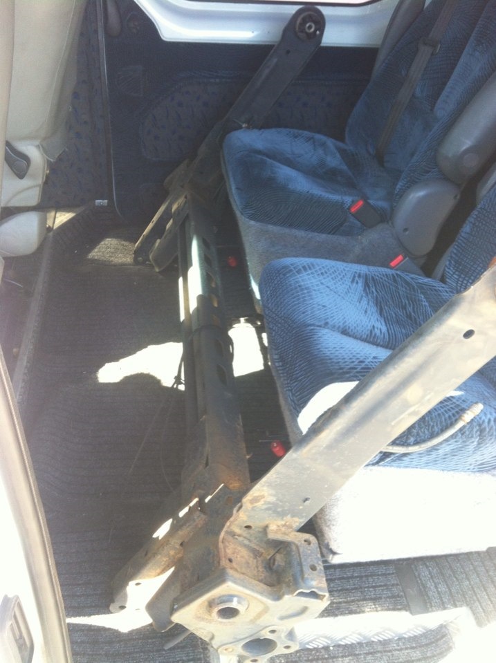 Купил балку. Завтра менять + хочу поменять тросики ручника. — Opel ...