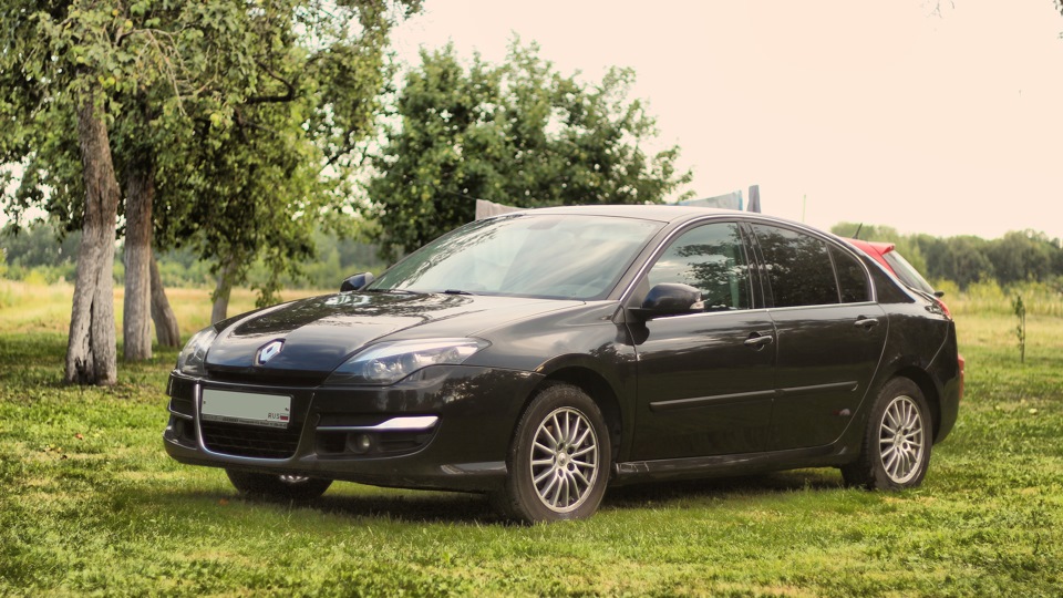 Лагуна 3 1.5 дизель. Renault Laguna 3 2011 год. Laguna 3 тонировка. Рено Лагуна 3 хэтчбек 1.5 дизель. Рено Лагуна 3 тонировка.