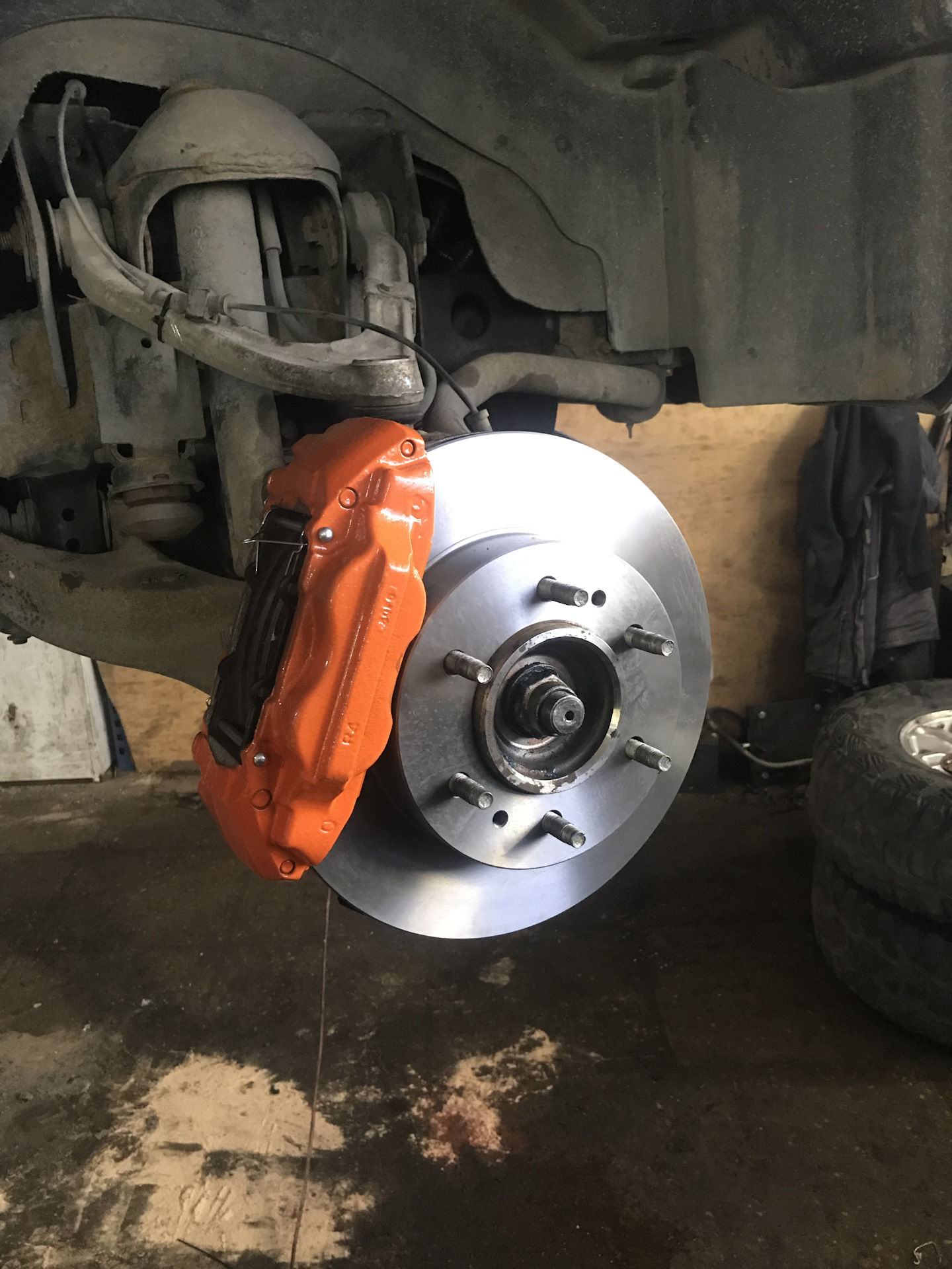 Ervice brake truck. Brake. Выхлопная система hummer h2. Тормоза на hummer h2. Тормозная система хаммер н2.