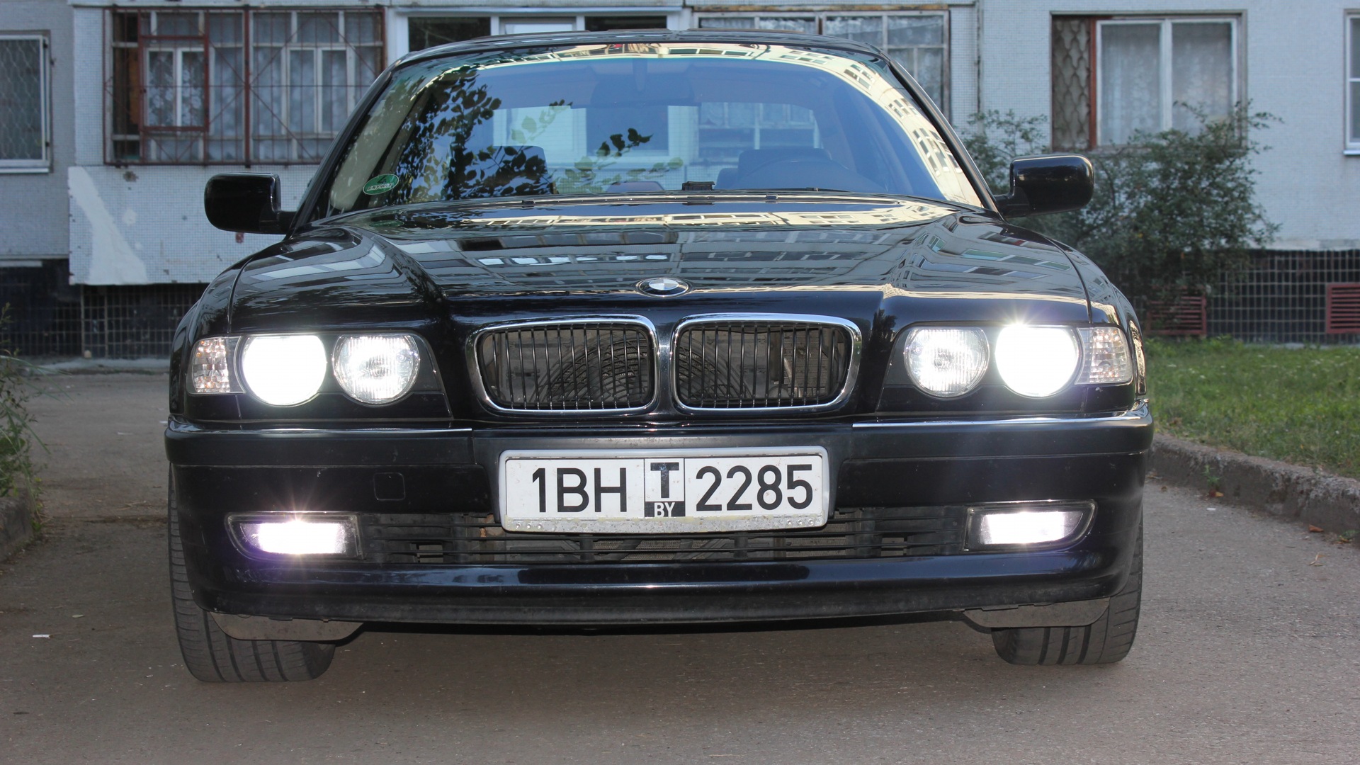 BMW 7 series (E38) 2.8 бензиновый 1998 | сгорела на DRIVE2