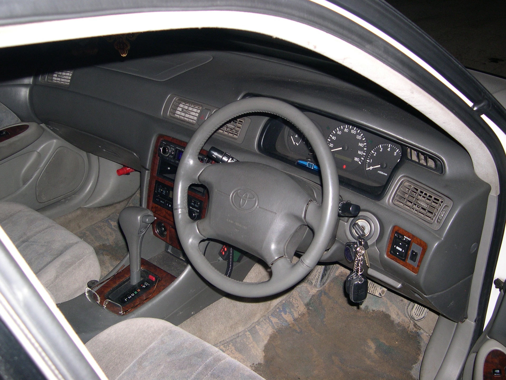   Toyota Camry Gracia 25 1997 