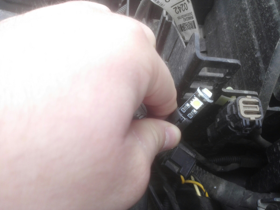 Светодиоды в габариты. — Chevrolet Cruze Hatchback, 1,8 л, 2013 года ...