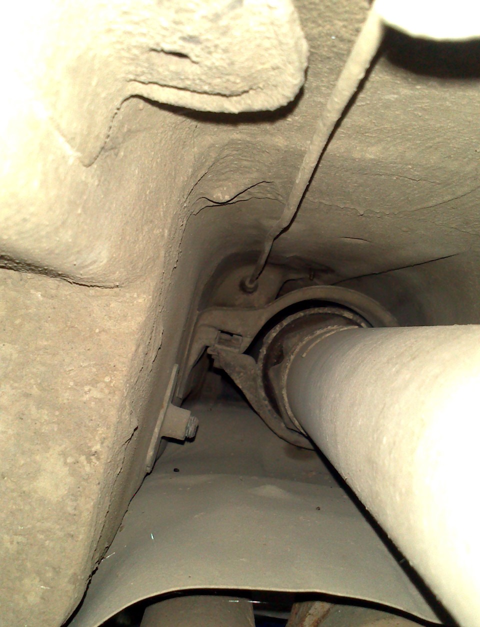 Порвался трос ручника и разобрался со стуком ссзади — Mercedes-Benz E ...