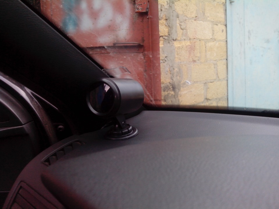 Подключил магнитолу от замка зажигания+пришла приблуда из Китая ...