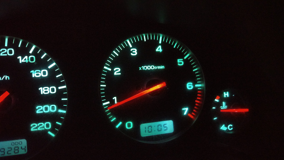 Плавают обороты от 1200 до 1500 и самопроизвольное поднятие их при ...