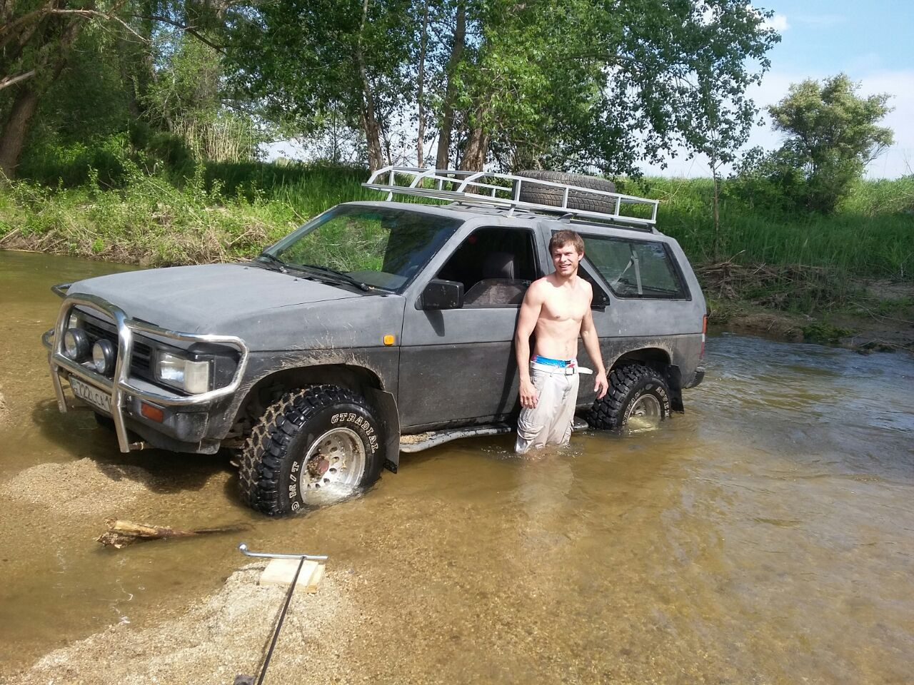 Не зная броду, не лезь в воду) — Nissan Terrano I, 2,7 л, 1989 года ...