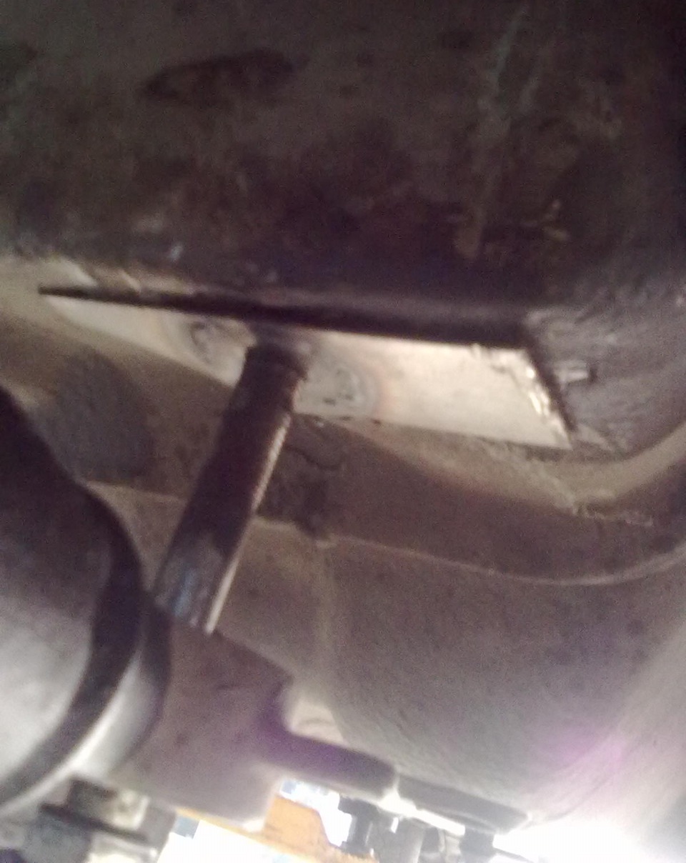 Ремонт рулевой рейки и сварка подрамника — СеАЗ 11113 Ока, 0,7 л., 2006 ...