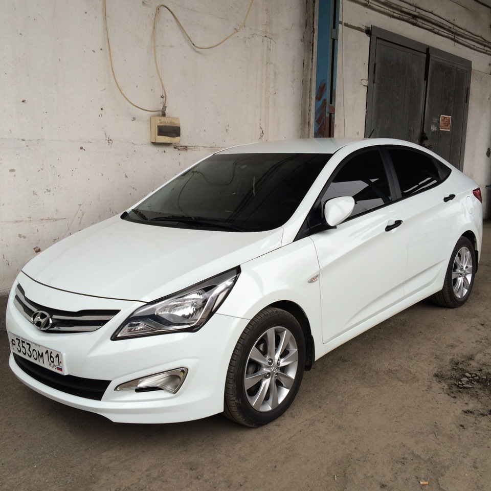 Hyundai solaris 2014 год