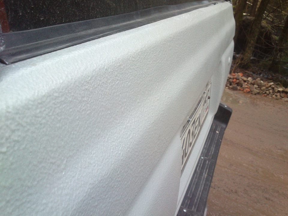 деньги наликом, красим валиком ( ремонт заднего борта, красим Раптором ...