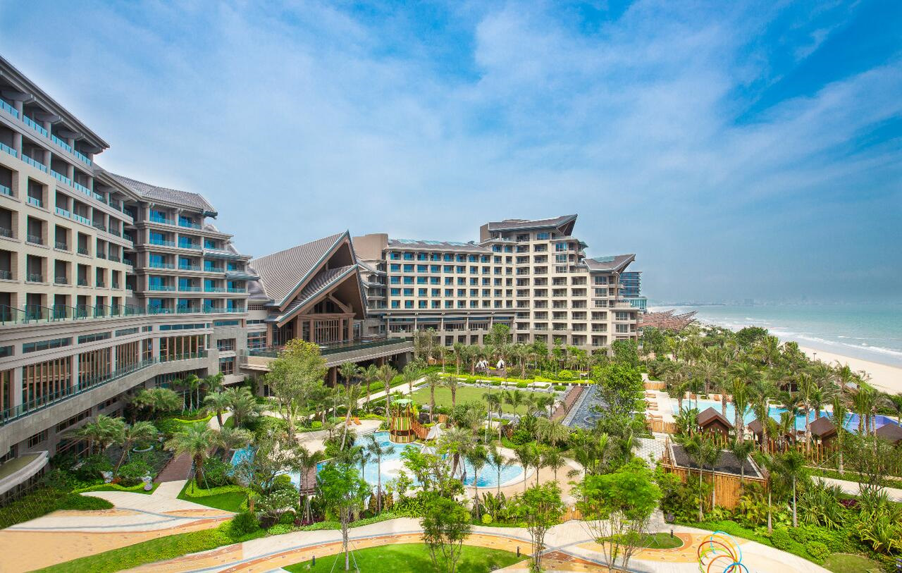 Raffles hainan 5. Санья Китай. Гранд солюкс отель Резорт Хайнань. Санья Резорт. Бухта Санья Бэй.