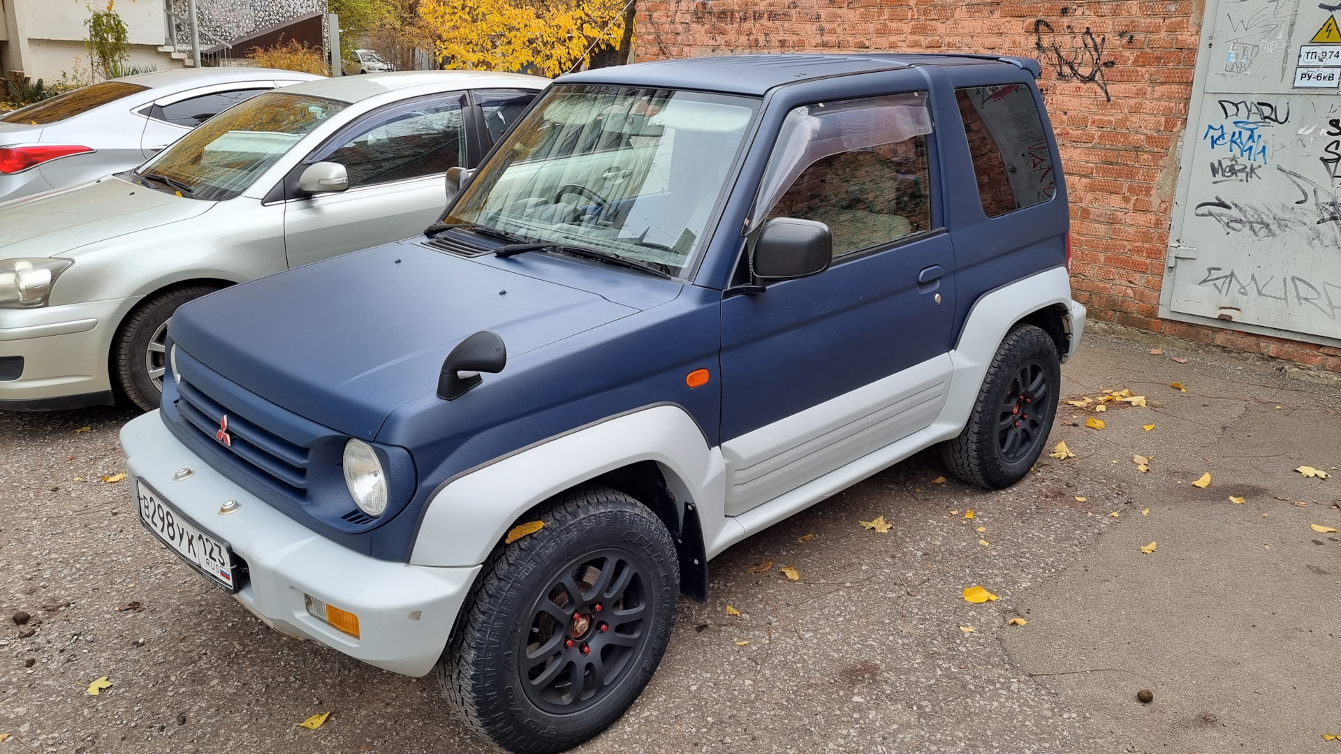 Паджеро джуниор хабаровск. Мицубиси Паджеро Джуниор 1995. Mitsubishi Pajero Junior тюнинг. Обои для рабочего стола Митсубиси Паджеро Джуниор 2011. Pajero Junior отзывы.