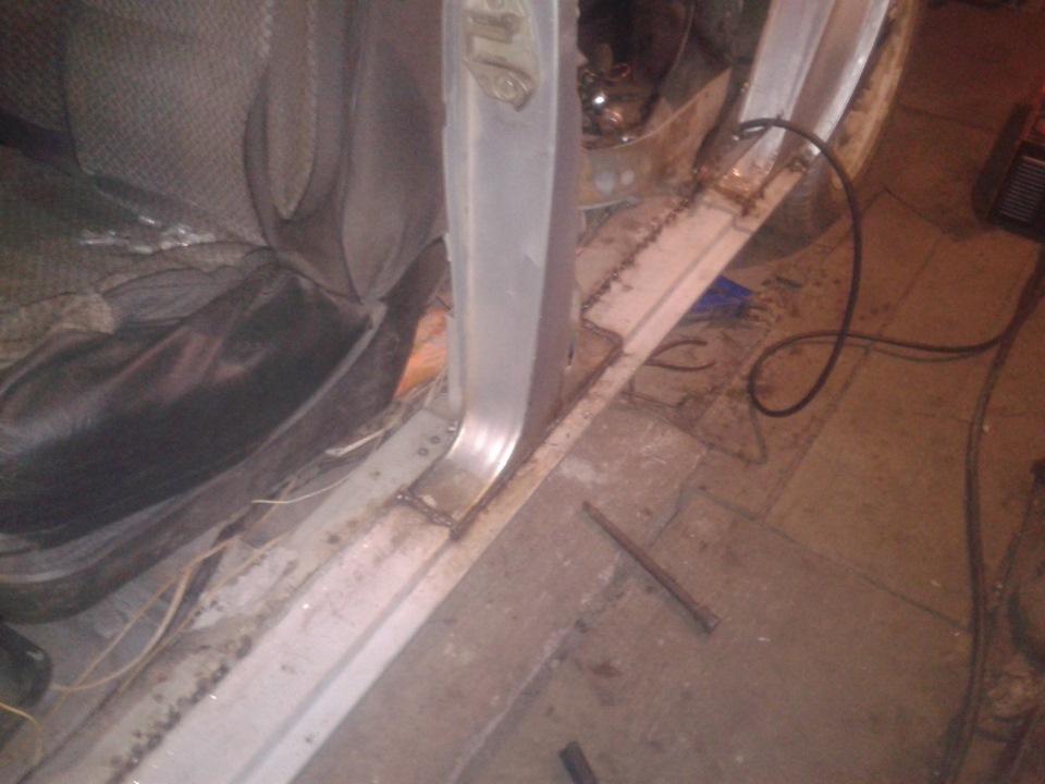 Замена порогов — ГАЗ 3110, 2,3 л, 1998 года | кузовной ремонт | DRIVE2