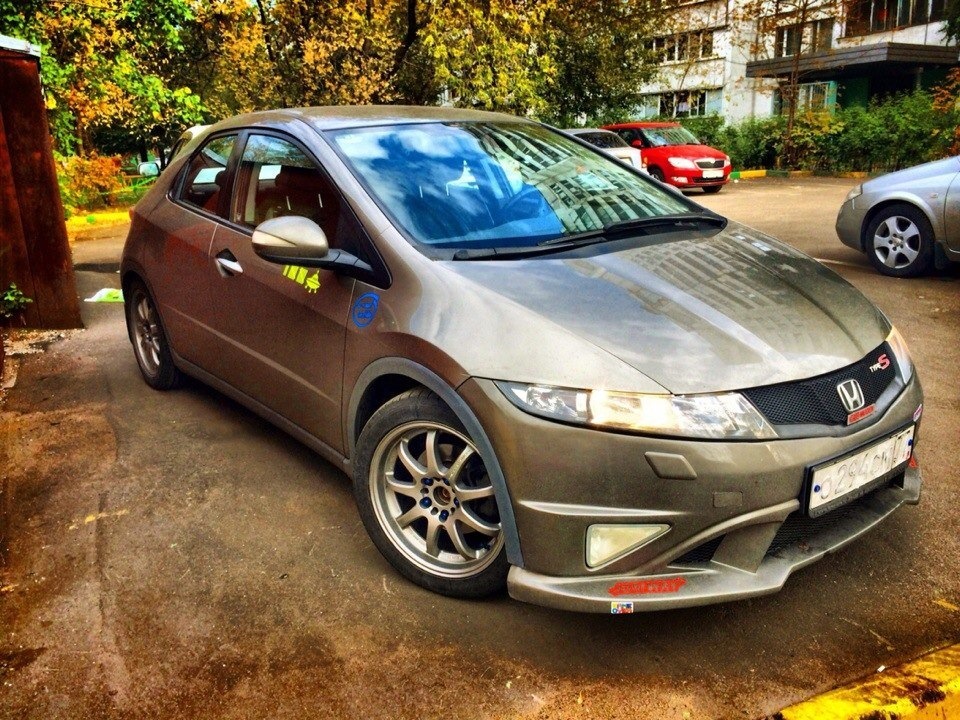 Honda civic 5d. Civic 5d. Хонда Цивик 5д. Колеса на Honda Civic 5d. Honda Civic 5d на дисках.