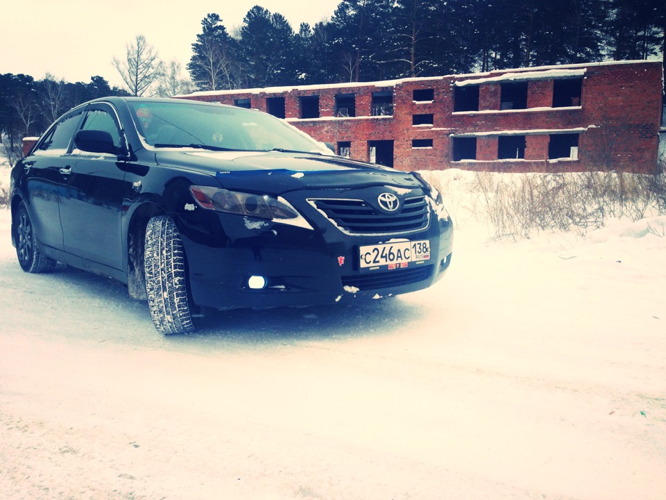 Камри зимой. Камри 55 зима. Camry 40 зима. Камри 163 зима. Тойота Камри 55 зимой ночью.