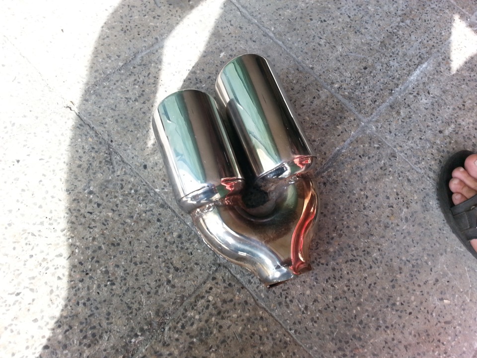 Установка двойного выхлопа — Volkswagen Passat B6, 1,8 л, 2008 года ...