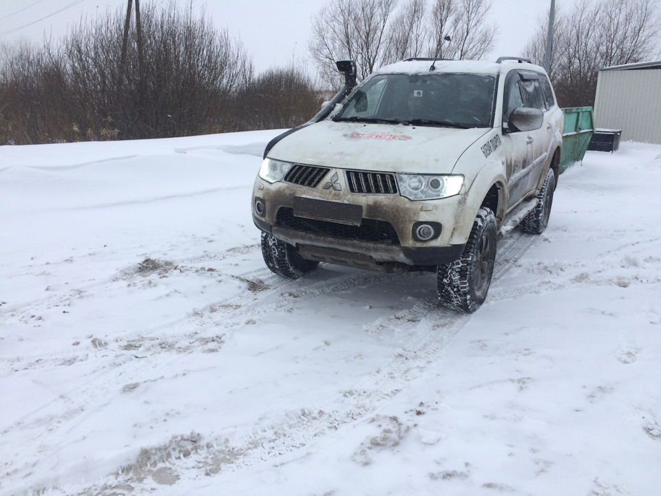 Паджеро спорт ходовые огни