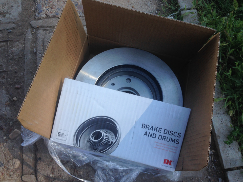 Биение руля при торможении — решено заменой торм. дисков — Mitsubishi ...