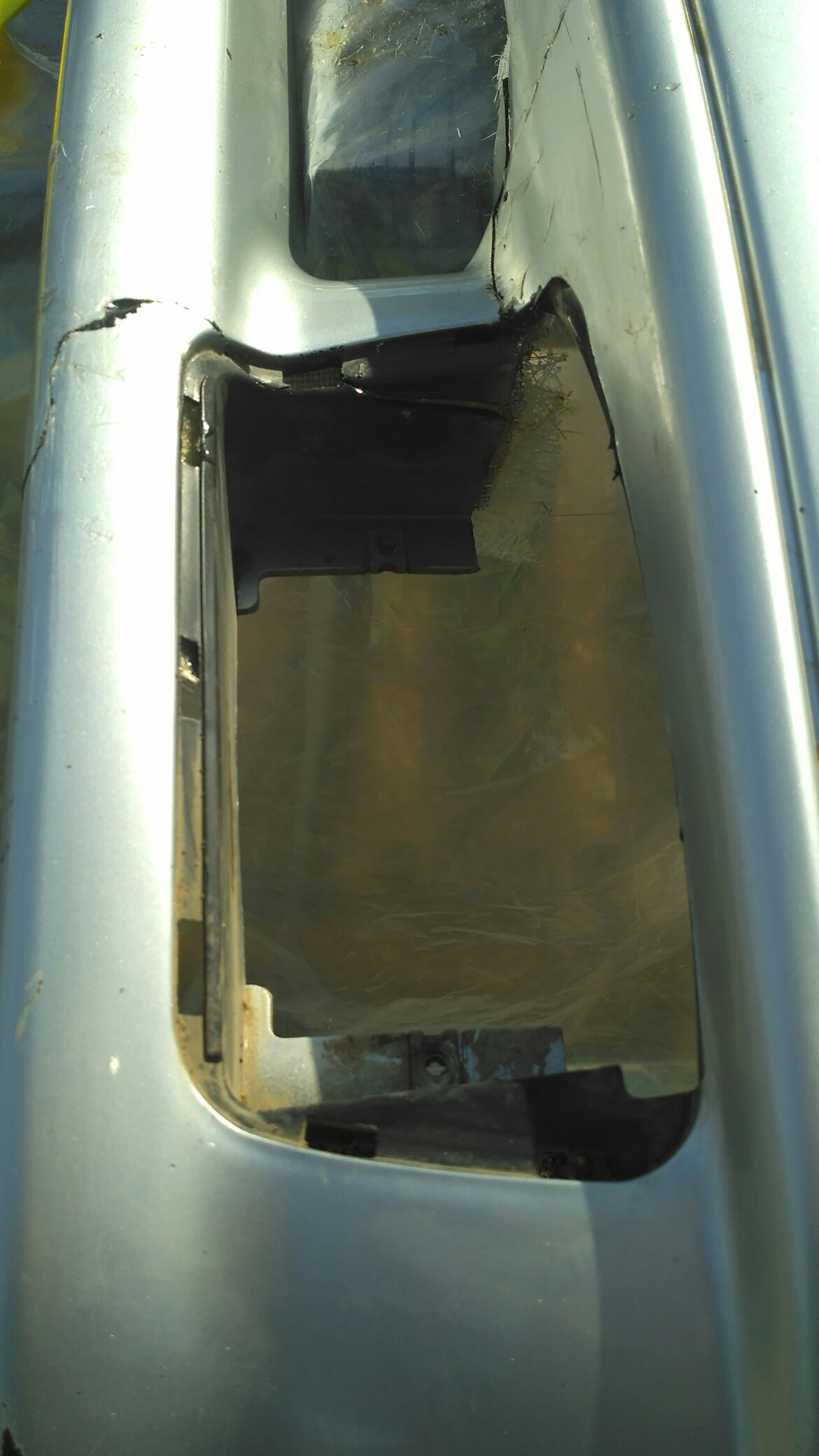 Первый опыт клеить бампер — Lada 2114, 1,6 л, 2008 года | своими руками ...