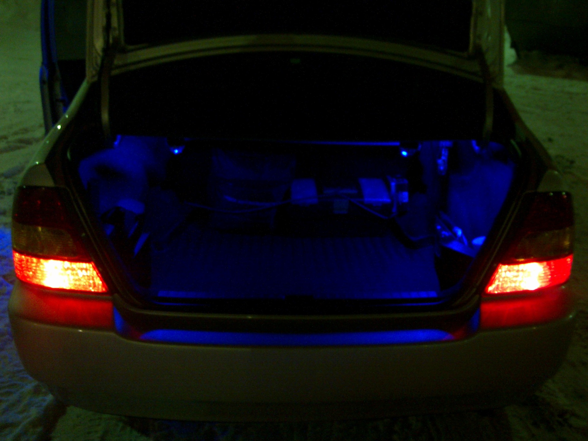 Backlight 1  - Toyota Corolla 16L 2003