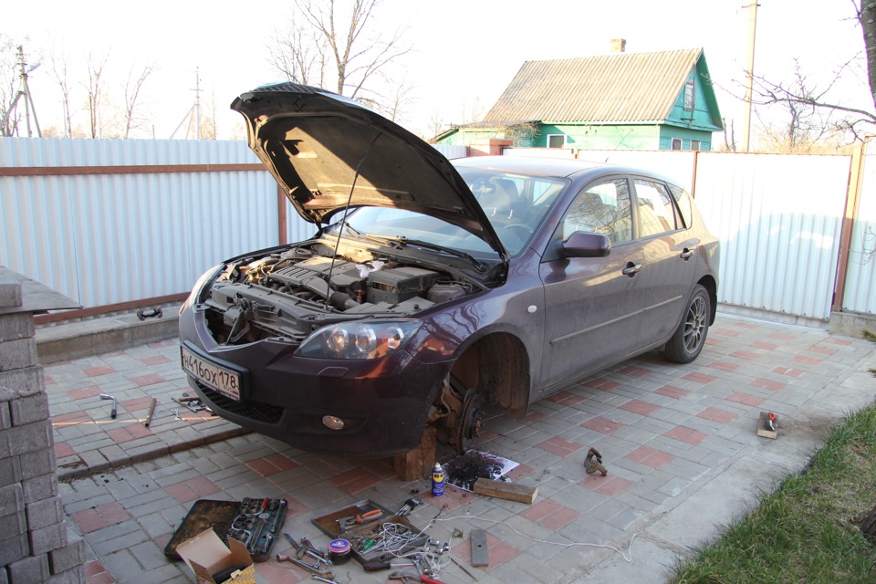 Если тормозной диск не снимается — Mazda 3 (1G) BK, 1,6 л, 2007 года ...