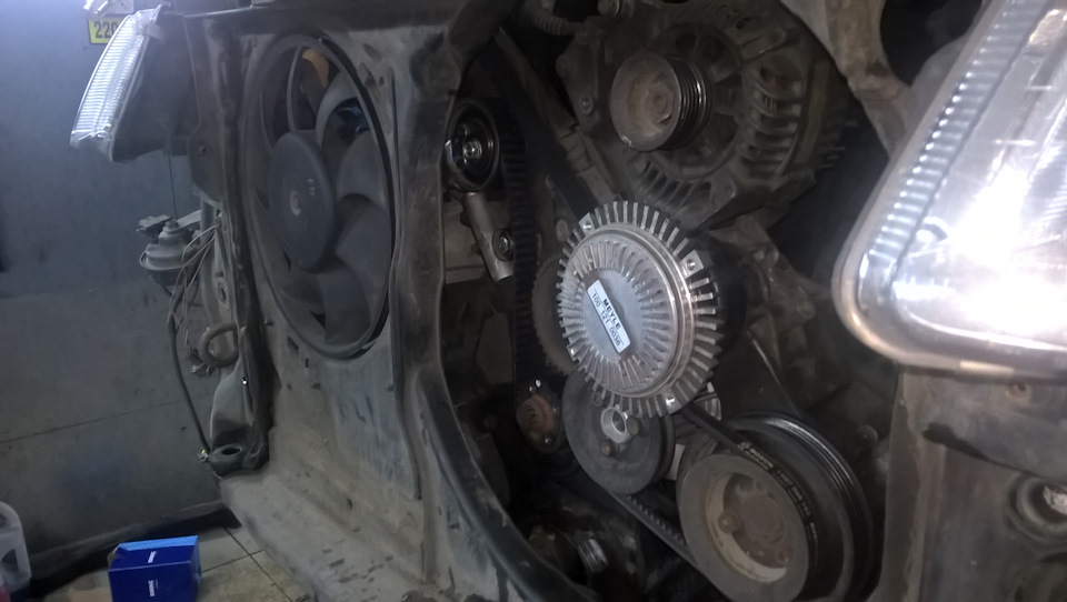 Замена ГРМ и Помпы без полного снятия морды. — Volkswagen Passat B5, 1 ...