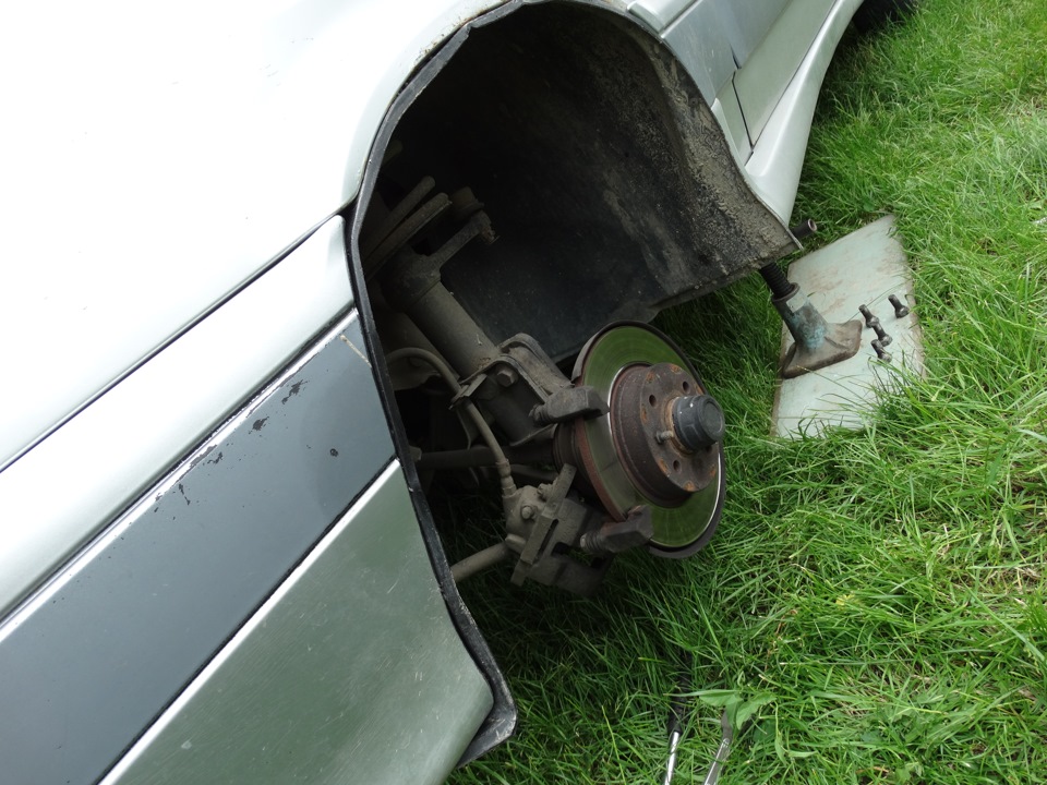 замена подшипников ступицы, тормозных колодок и колдуна. — Lada 2115, 1 ...