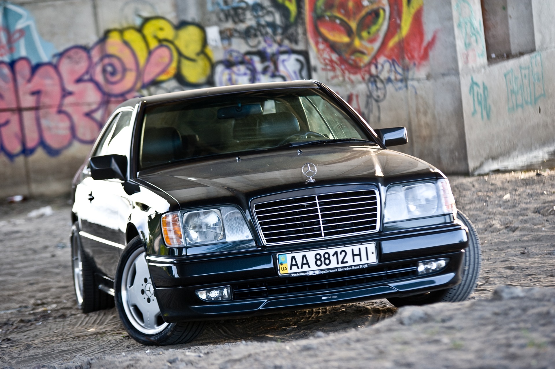 W124 Mercedes 4Рє