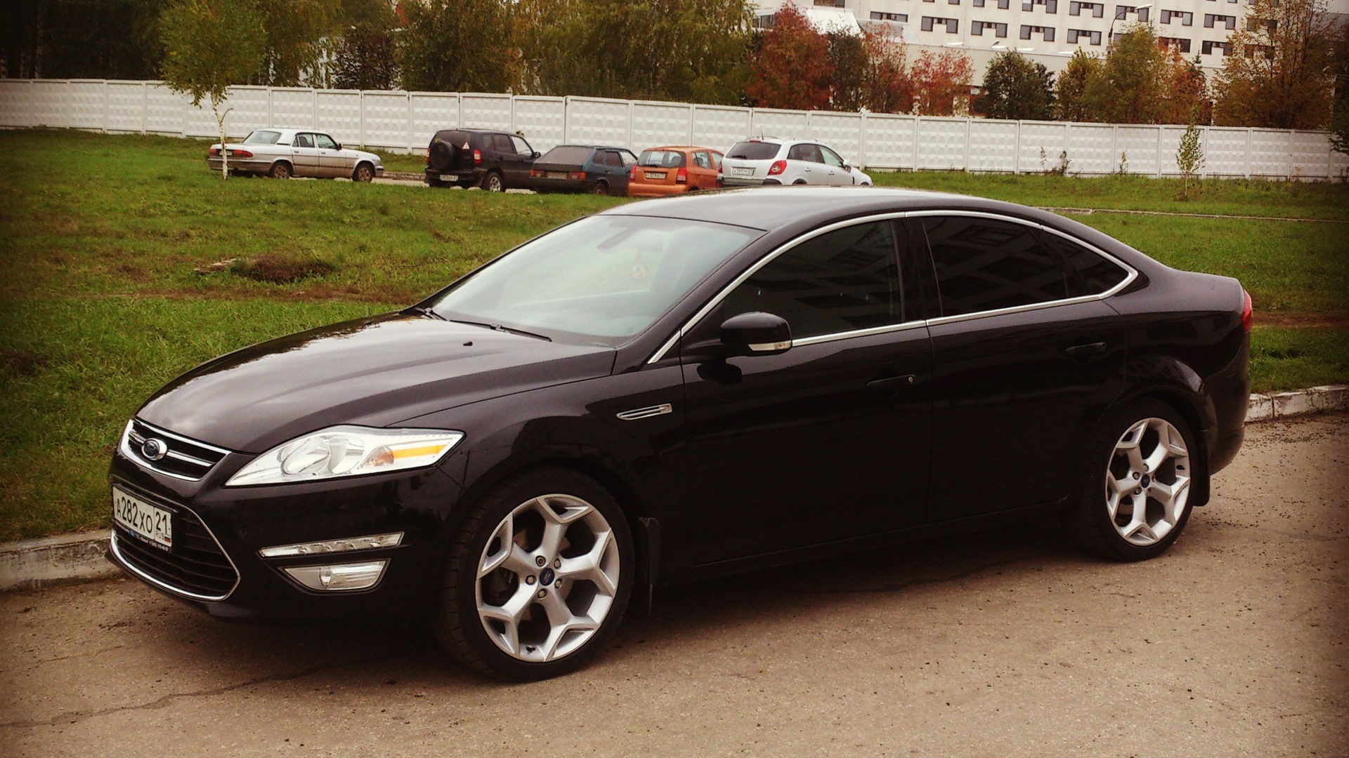 Ford Mondeo 2011 черный