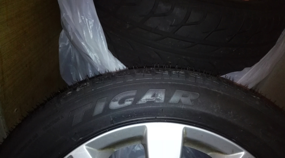 Летняя резина Tiger Syneris 225/50 R 17 — Renault Latitude, 2,5 л, 2012 ...