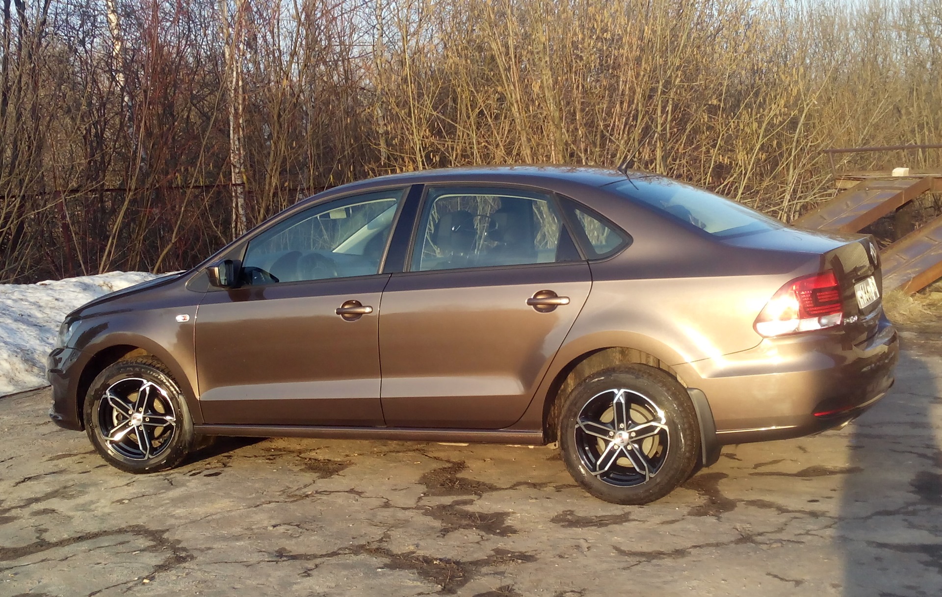 Диски — Volkswagen Polo Sedan, 1,6 л, 2015 года | колёсные диски | DRIVE2