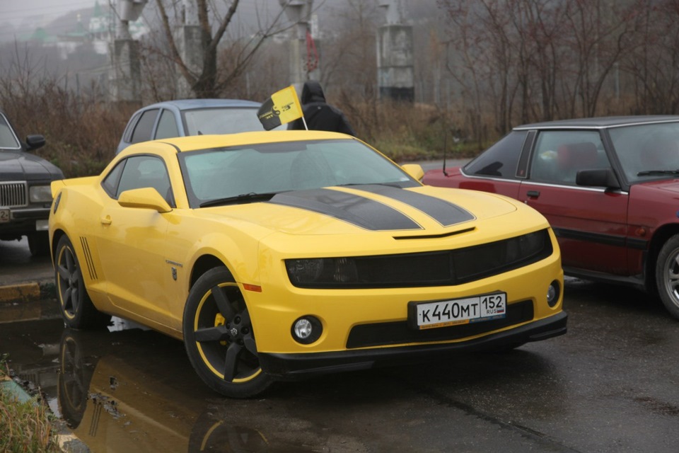 Наконец то бампер с решетками и юбкой. — Chevrolet Camaro V, 3,6 л ...