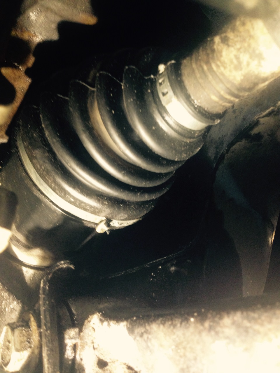 Замена втулок переднего СПУ, замена смазки ШРУС. — Toyota Caldina (241 ...