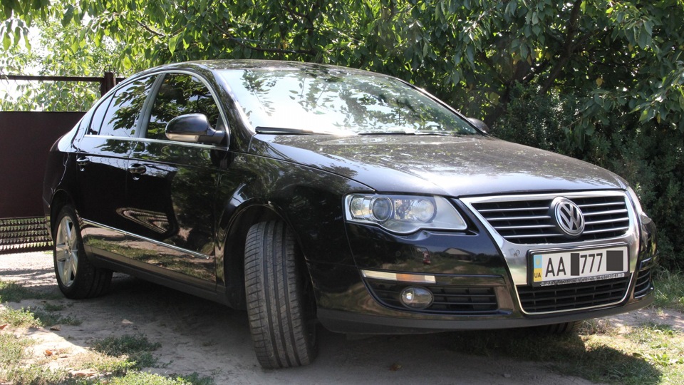 Замена повторителя поворота в левом зеркале — Volkswagen Passat B6, 2 л ...