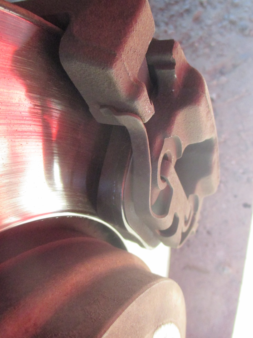 Задние колодки стерлись в нули! — BMW 7 series (E65/E66), 4 л, 2003 ...