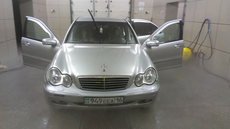 Мойка — Mercedes-Benz C-Class (W203), 2,6 л, 2001 года | наблюдение ...