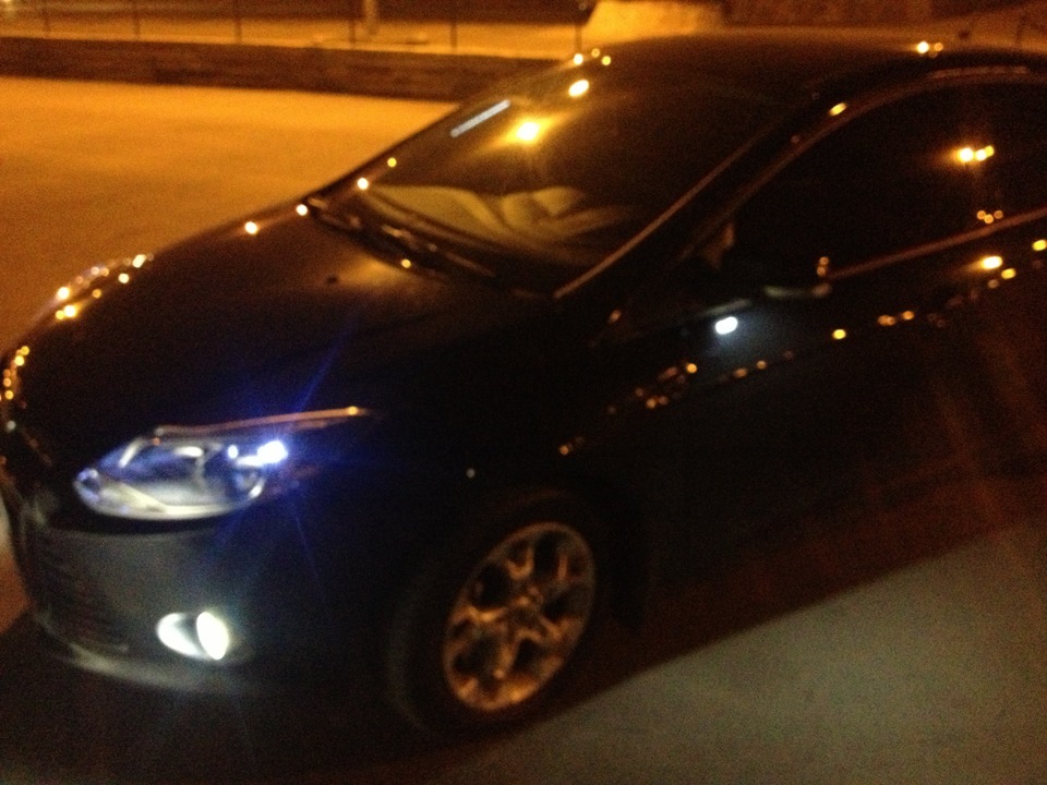 Замена ламп в боковых зеркалах на белые диоды! — Ford Focus III ...