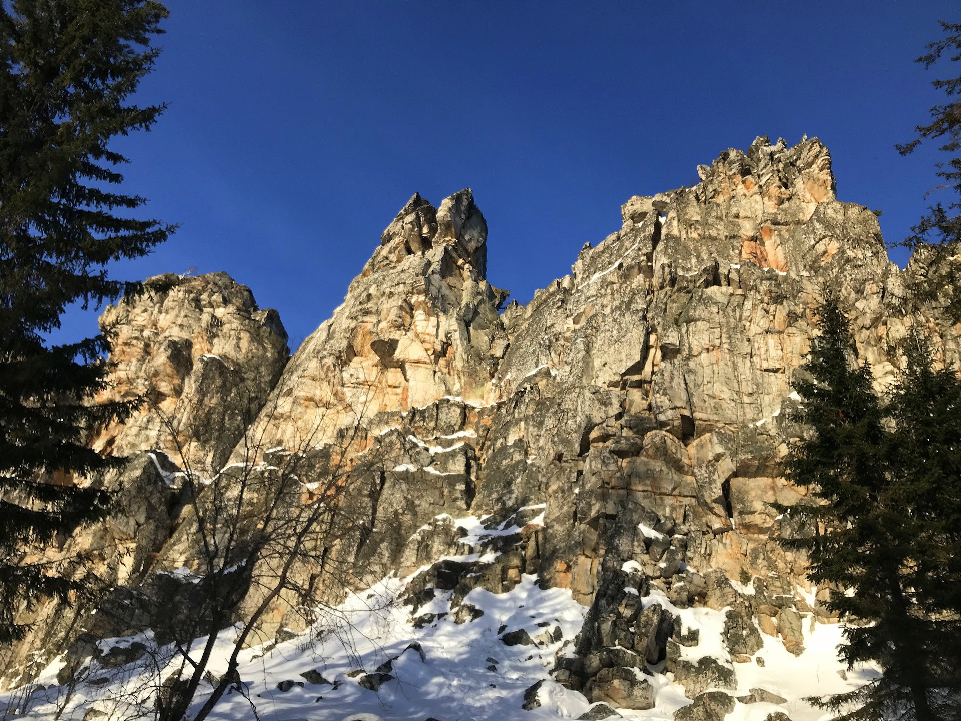 Гора малиновая Башкирия зимой