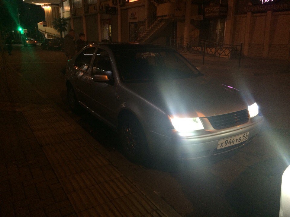 БиКсенон в старые помутневшие фары — Volkswagen Jetta IV, 1,8 л, 2003 ...