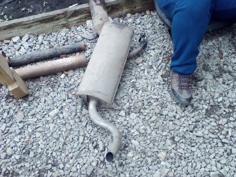 Оторвался глушитель — Lada 2113, 1,6 л, 2007 года | своими руками | DRIVE2