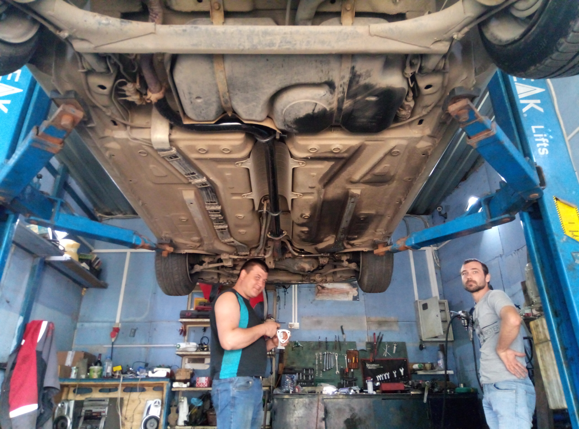 днище калина седан. калина 2 универсал выхлоп снизу. днище калина 2 универсал. днище лада калина 2 универсал. днище лада калина 2 универсал.