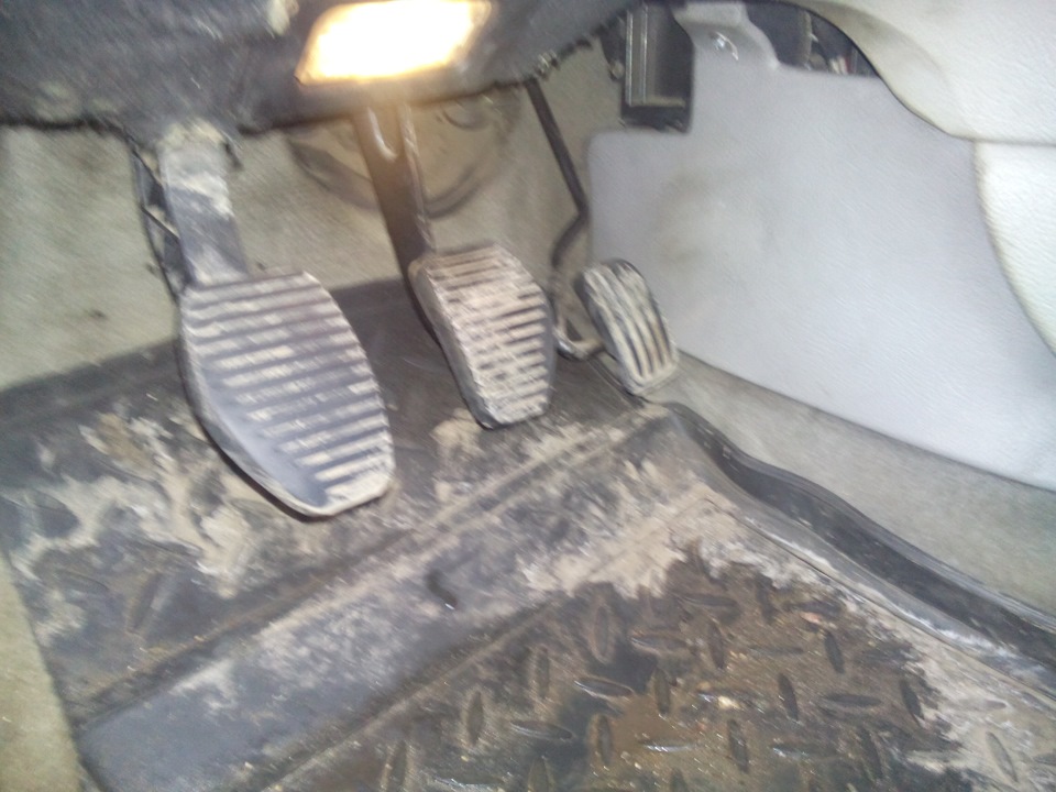 Замена моторчика на печку — Citroen C5 (1G), 2 л, 2001 года | поломка ...