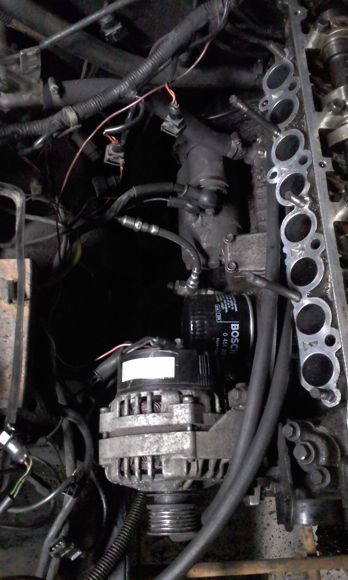 Замена прокладки клапанной крышки и врезка в коллектор для ГБО на 406 ...