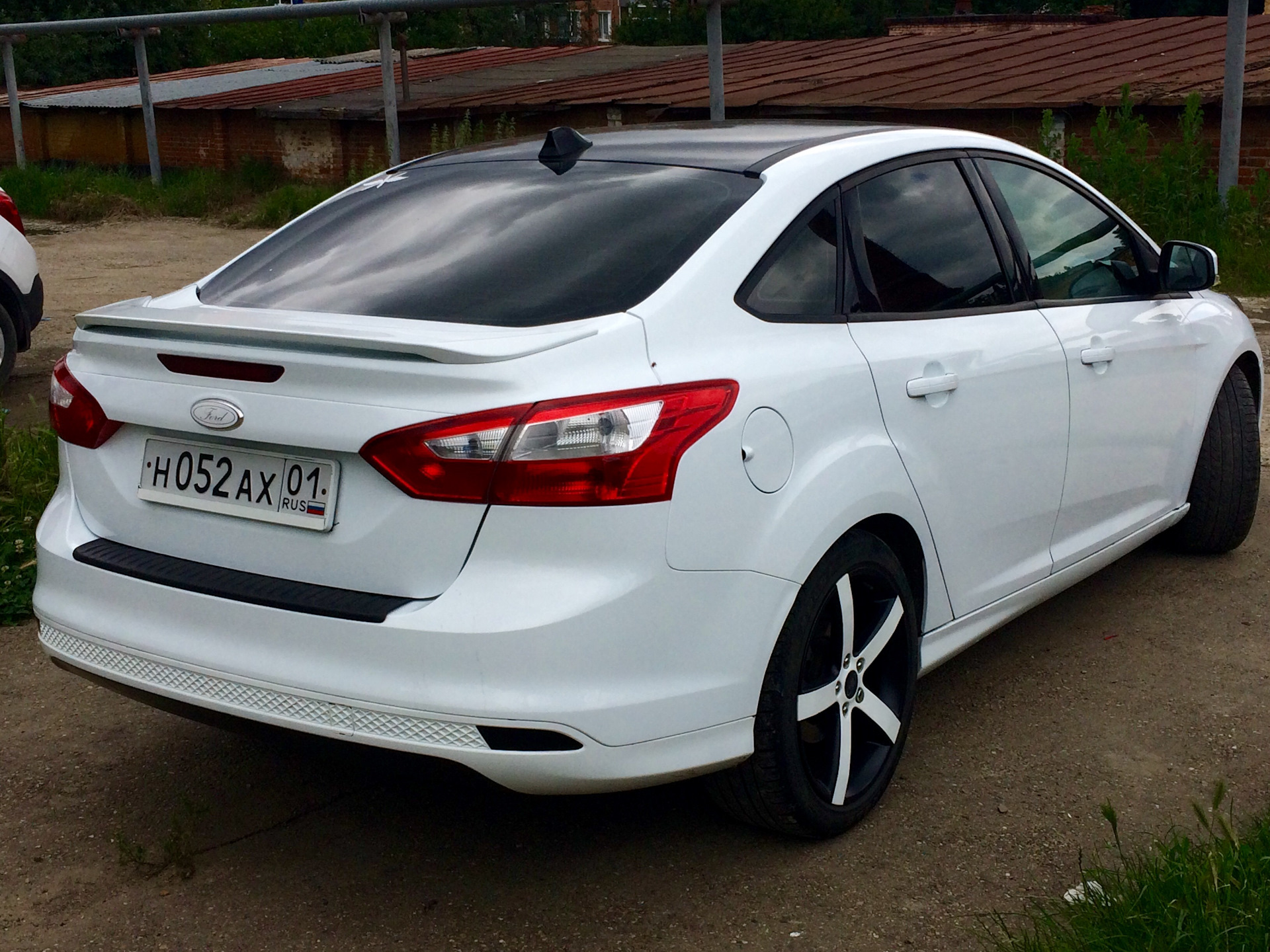 Ford Focus 3 седан белый 2012