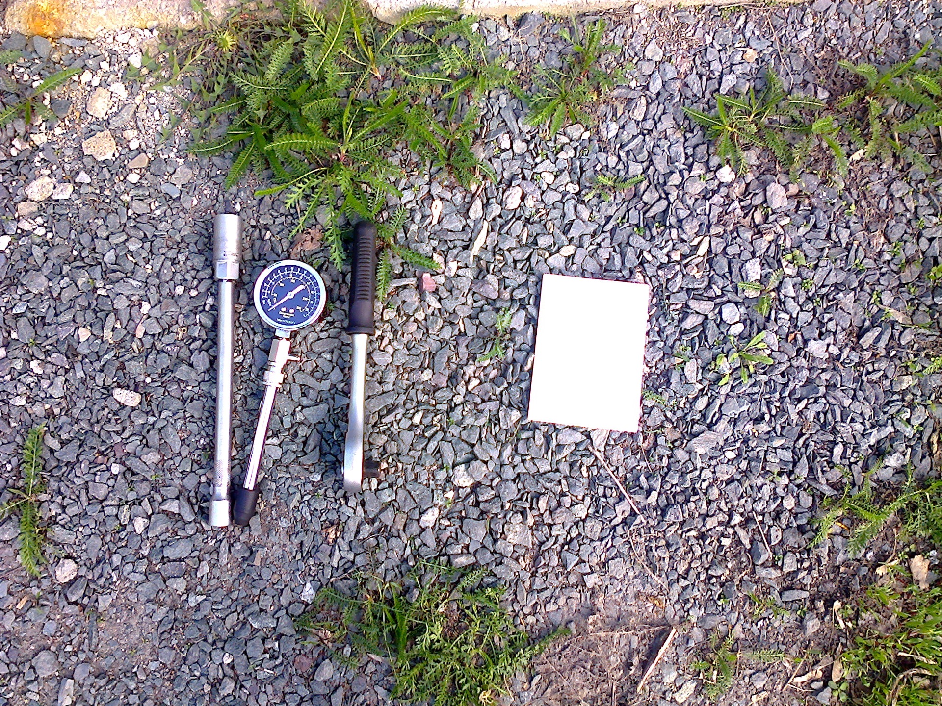 Компрессия в цилиндрах двигателя. — Volkswagen Polo Mk3, 1,6 л, 1996 ...