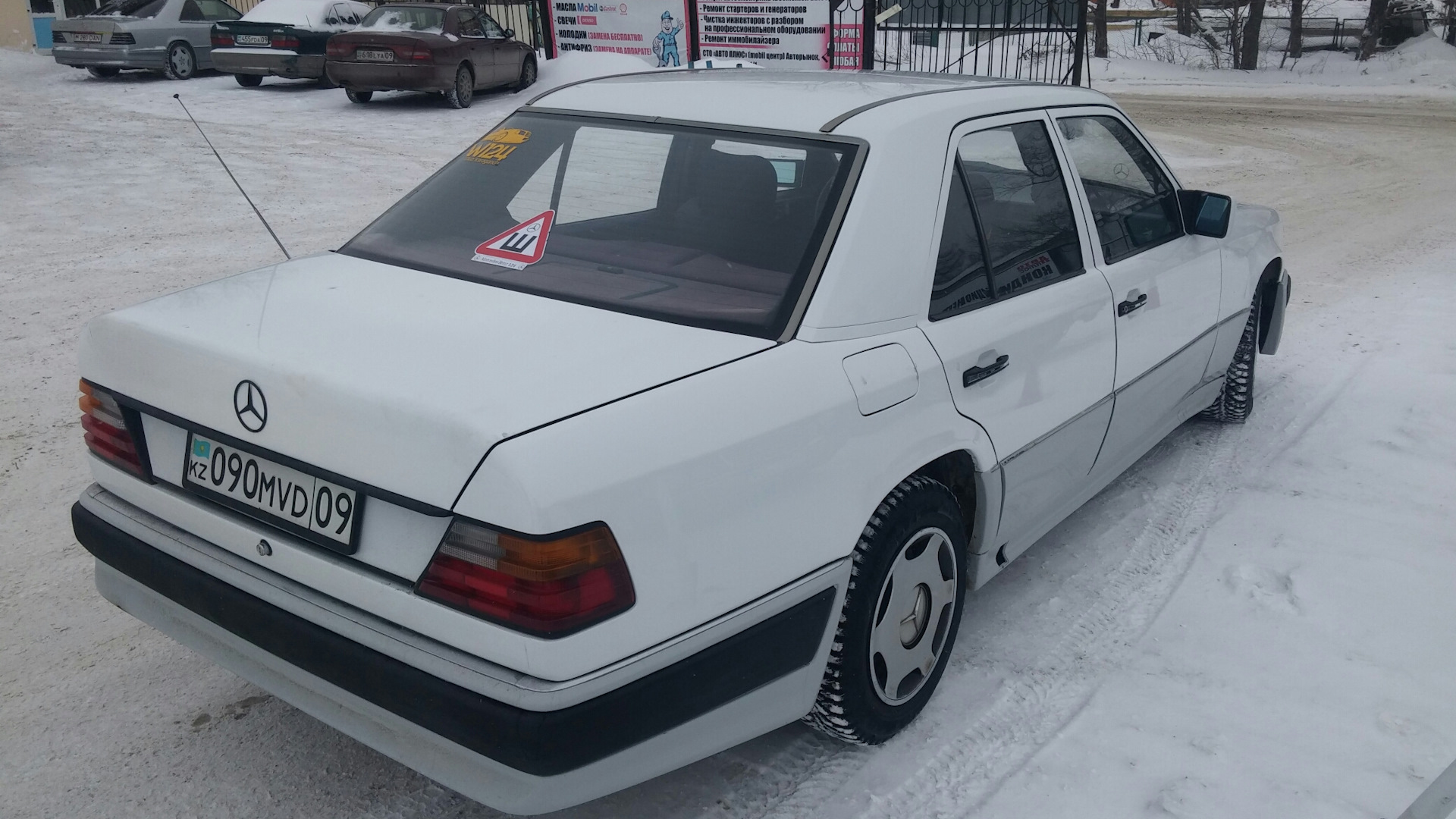 Mercedes-Benz E-class (W124) 2.0 бензиновый 1990 | Классик на DRIVE2