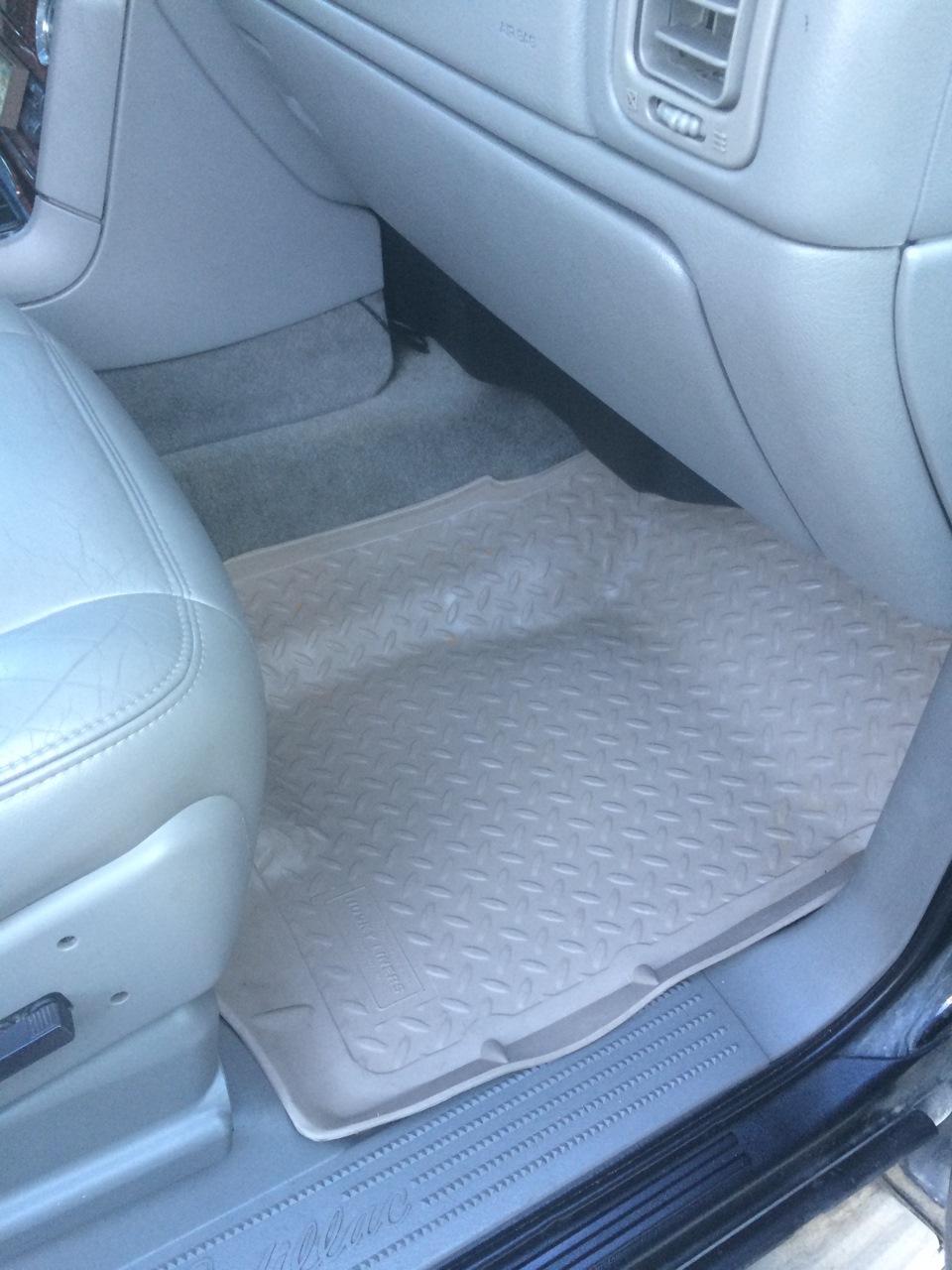 Коврики Husky Liners — Cadillac Escalade (2G), 6 л, 2004 года
