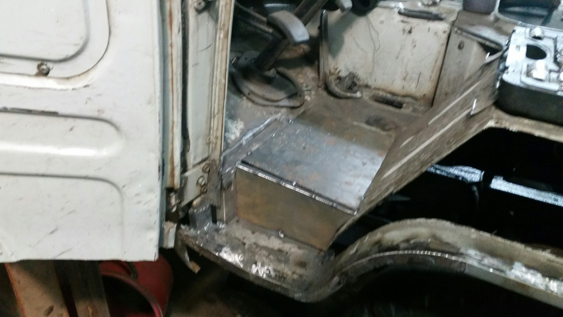 Переделка пола — УАЗ 452, 2,8 л, 1999 года | кузовной ремонт | DRIVE2