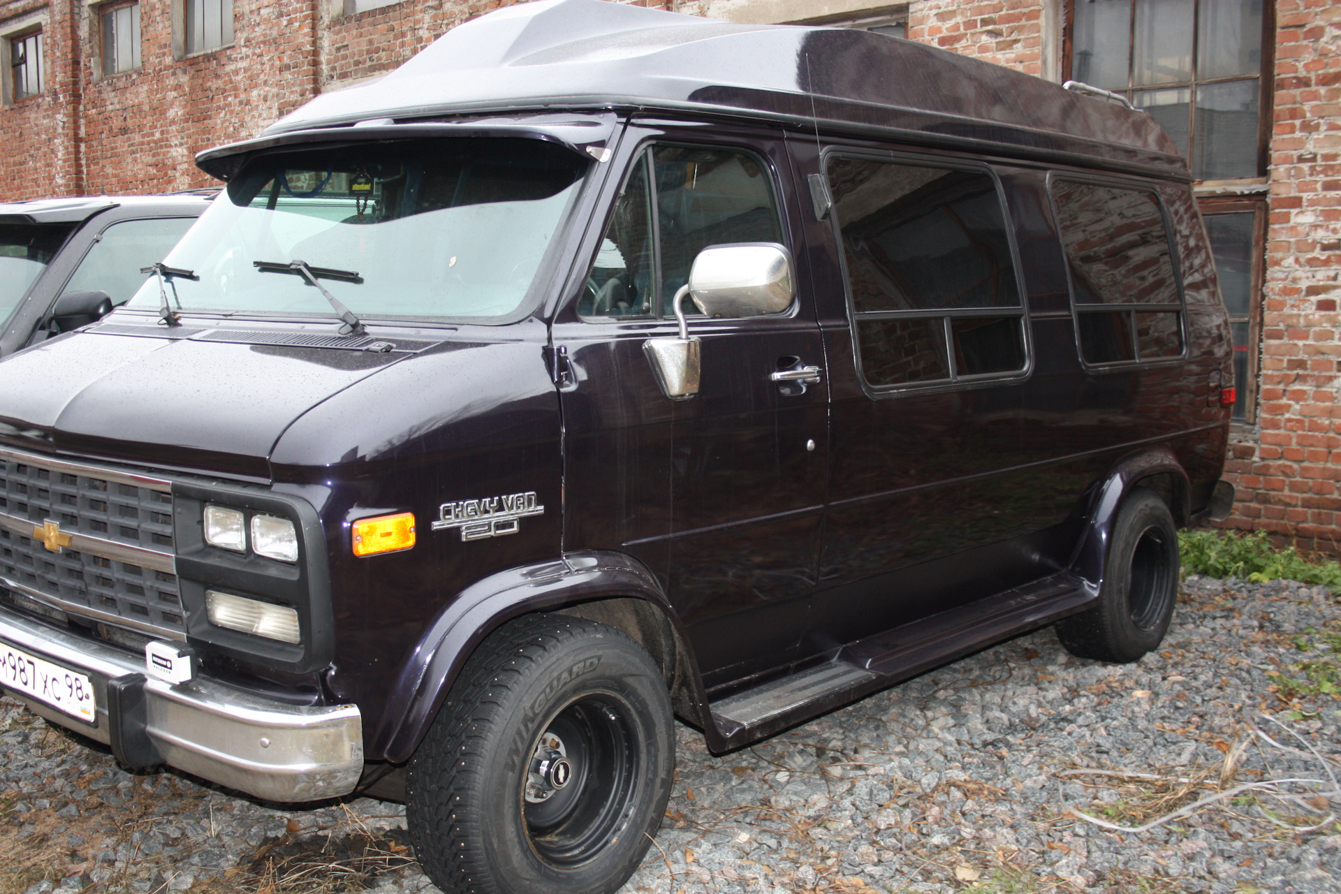 Chevrolet chevy van 3